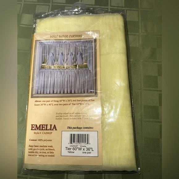 Sheer drapes - Picture 2 of 2